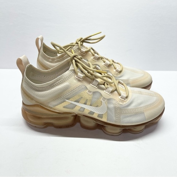 Nike Women's Air Vapormax 2019 Cream Sail-Light Bone - Picture 2 of 9
